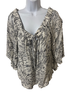 Elizabeth and James Black and White Printed Silk Blouse Size Small